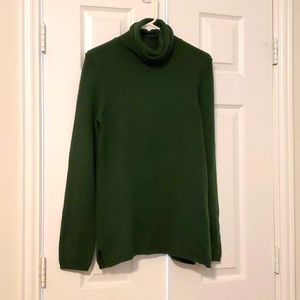 Gap Emerald green cowl/turtle neck sweater
